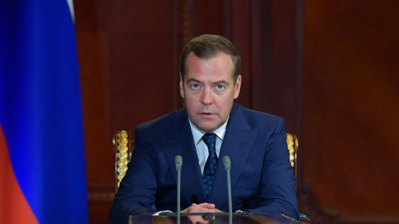 Медведев прокомментировал возвращение территорий в состав России